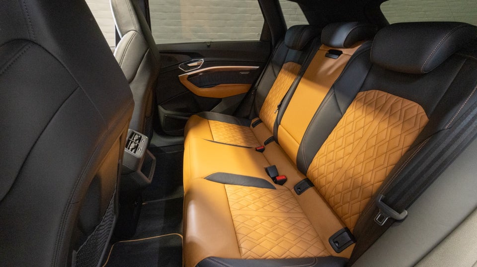 Audi e-tron 55 S-line quattro 5d