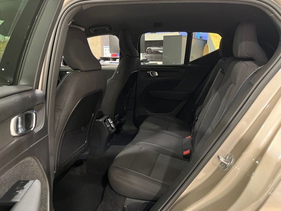 Volvo XC40 P6 ReCharge Core 5d