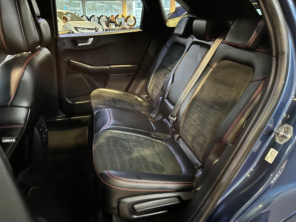 Ford Kuga 2,5 PHEV ST-Line X CVT 5d