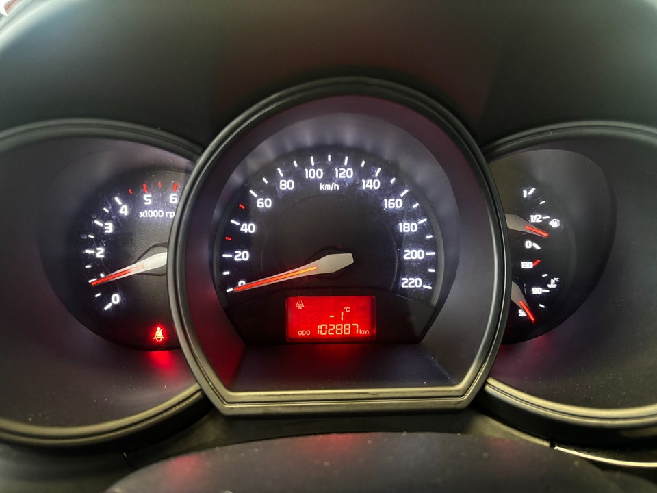 Kia Rio 1,1 CRDi 75 Style+ 5d