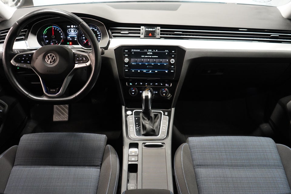 VW Passat 1,4 GTE DSG 4d