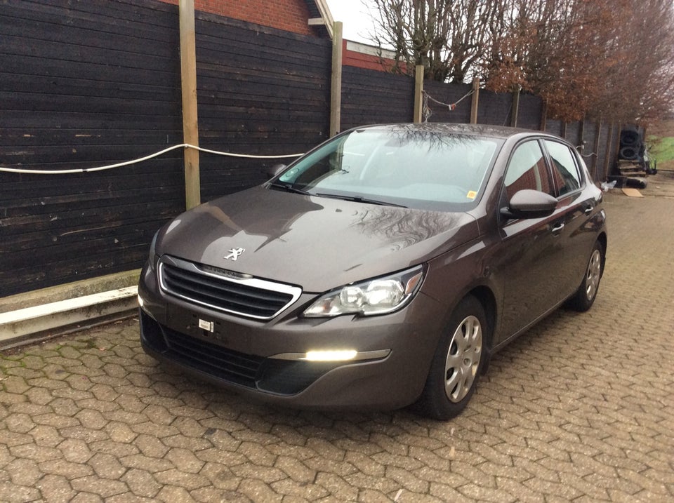 Peugeot 308 1,2 VTi 82 Active 5d