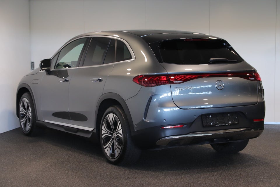 Mercedes EQE300 SUV Electric Art 5d