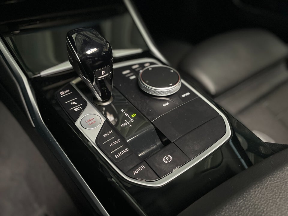 BMW 330e 2,0 Touring Sport Line aut. 5d