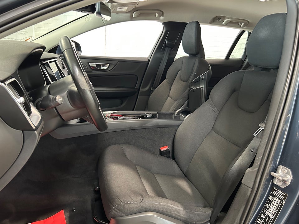 Volvo V60 2,0 D4 190 Momentum aut. 5d