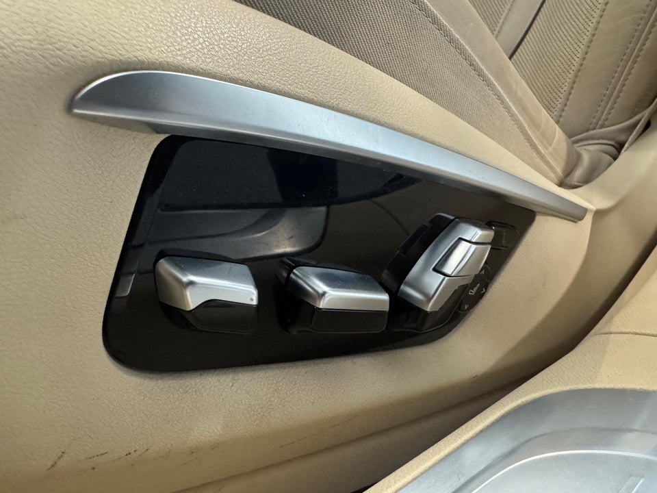BMW 750i 4,4 xDrive aut. 4d
