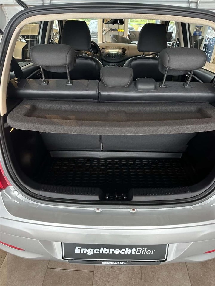 Hyundai i10 1,1 Classic 5d