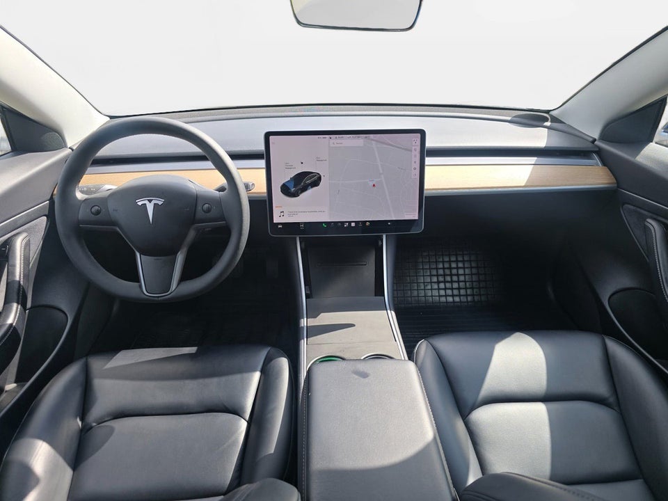 Tesla Model 3 Standard Range+ RWD 4d