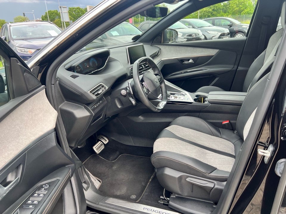 Peugeot 3008 1,6 Hybrid4 GT Pack EAT8 5d