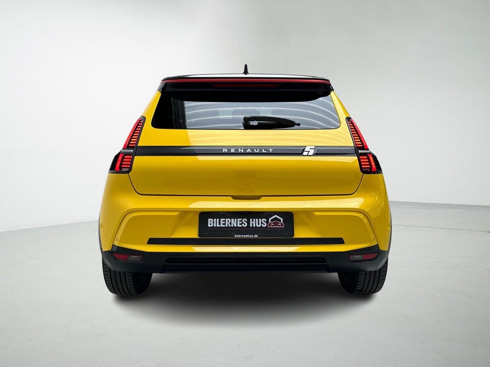 Renault 5 E-Tech 52 Iconic 5d
