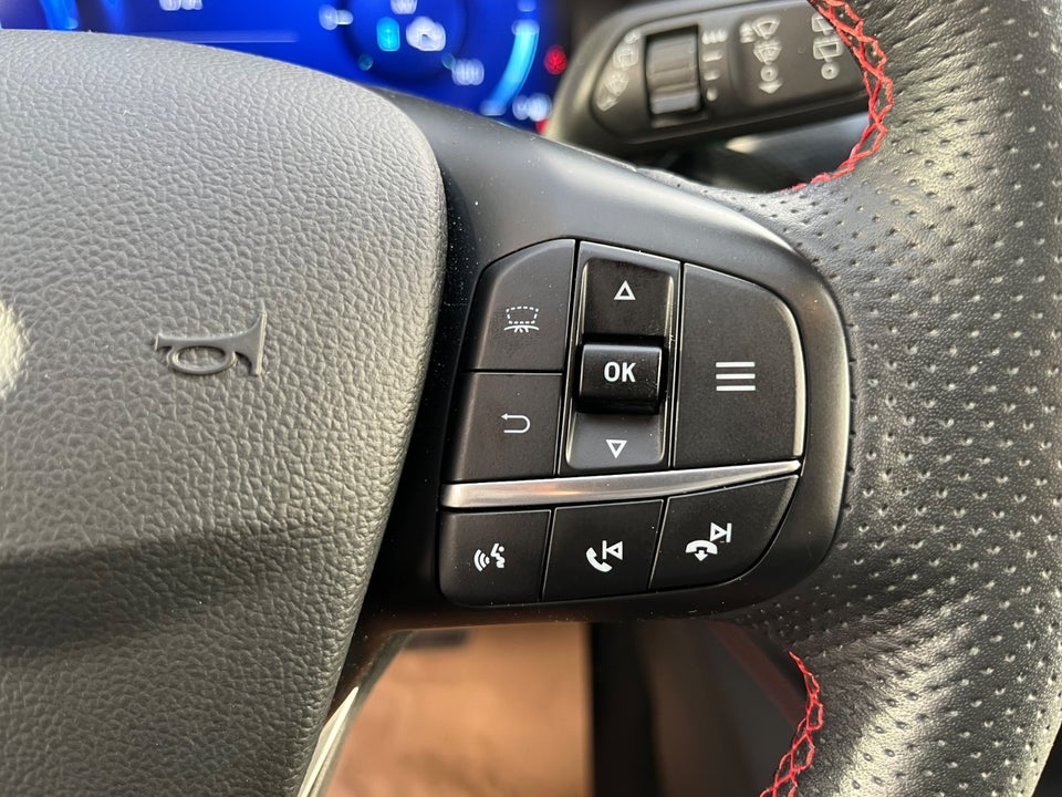 Ford Kuga 2,5 PHEV ST-Line X CVT 5d