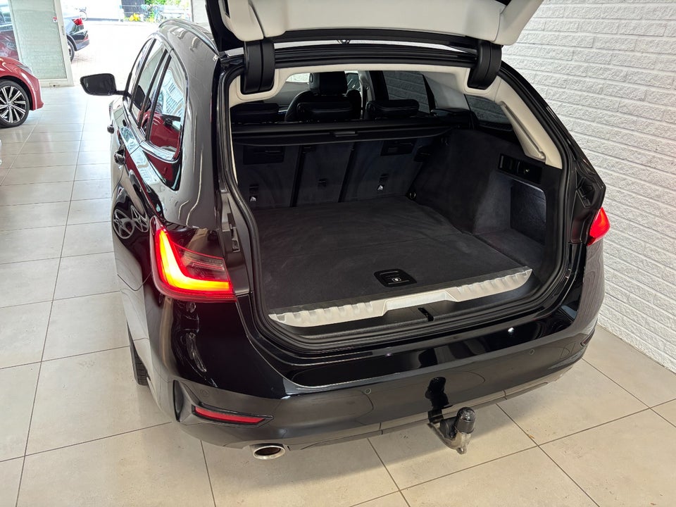 BMW 330e 2,0 Touring Sport Line aut. 5d