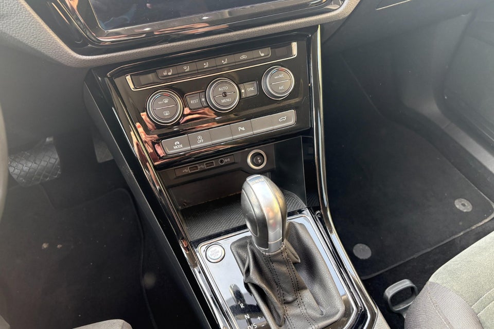 VW Touran 1,4 TSi 150 Highline DSG 7prs 5d