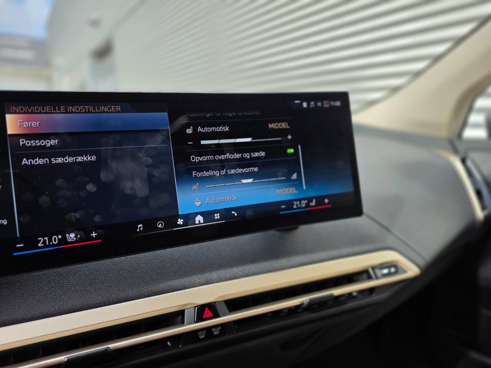 BMW iX xDrive40 5d