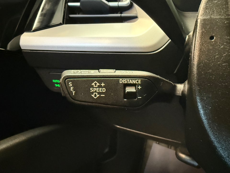 Audi Q4 e-tron 40  5d