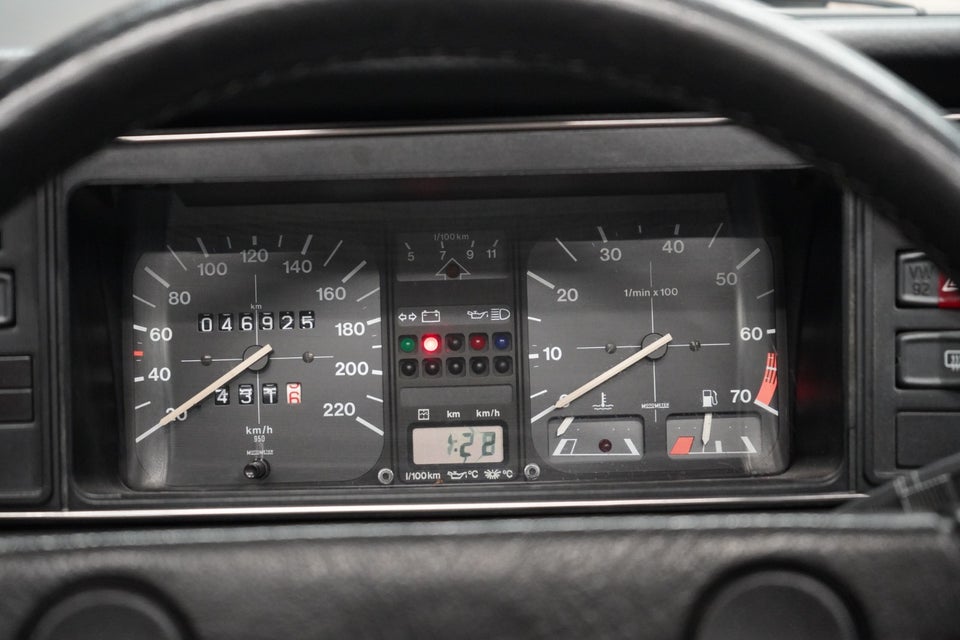 VW Golf I 1,8 Karmann Cabriolet 2d