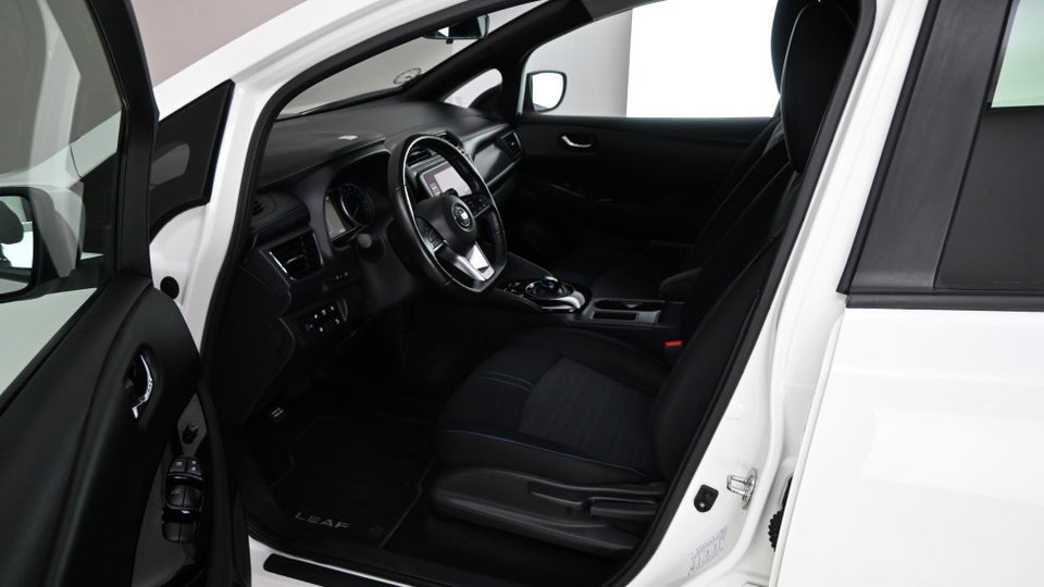 Nissan Leaf 40 Acenta 5d