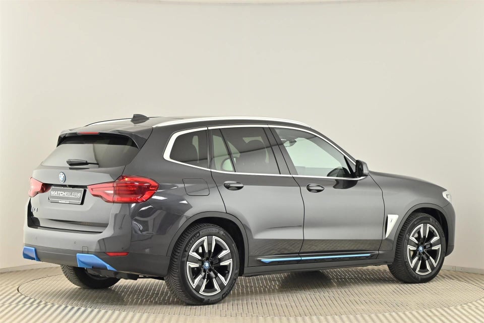 BMW iX3 Charged 5d