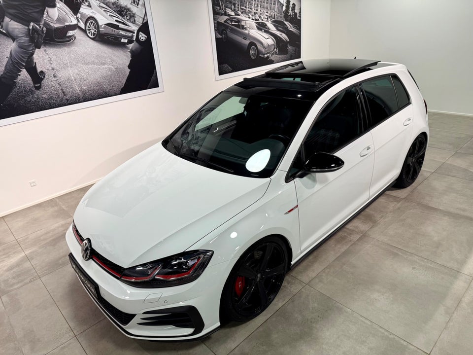 VW Golf VII 2,0 GTi Performance DSG 5d