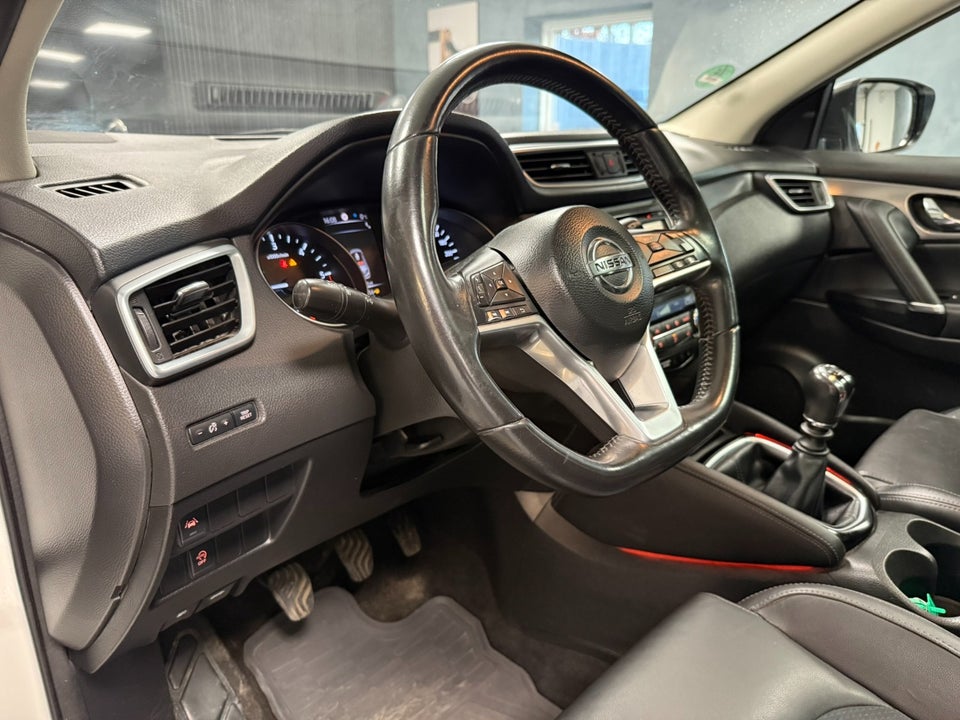 Nissan Qashqai 1,5 dCi 110 Tekna 5d