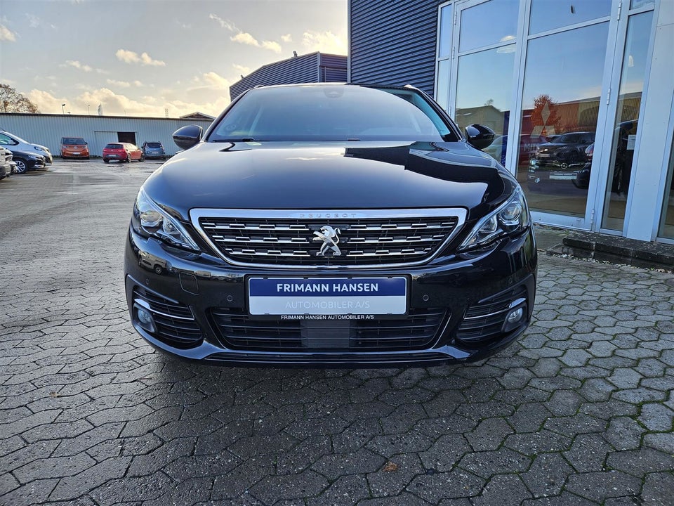 Peugeot 308 1,5 BlueHDi 130 Infinity Sky SW 5d