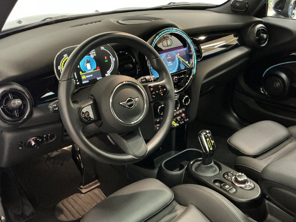MINI Cooper SE Maximise 3d