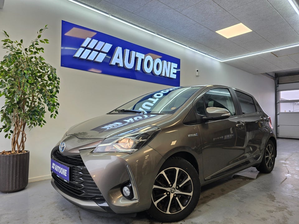 Toyota Yaris 1,5 Hybrid H3 Limited e-CVT 5d