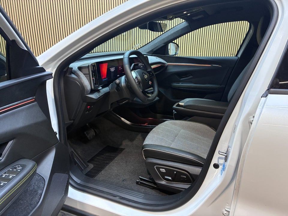 Renault Scenic E-Tech 87 Techno 5d