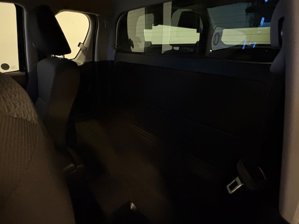 Toyota HiLux 2,4 D-4D 150 T2 Ex.Kab 4x4 4d