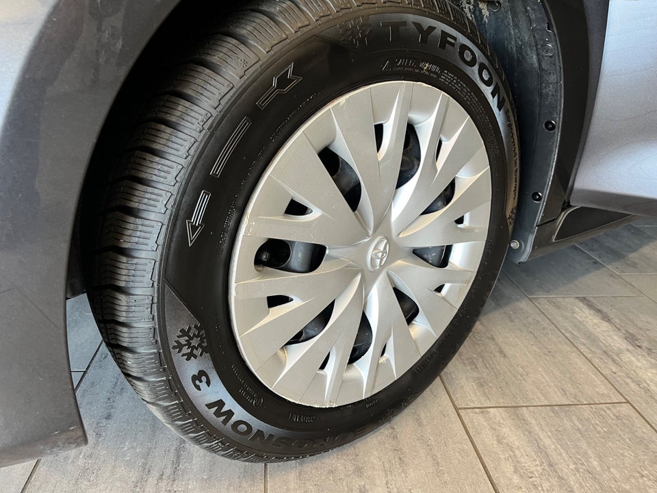 Toyota Yaris 1,5 Hybrid H1 e-CVT 5d