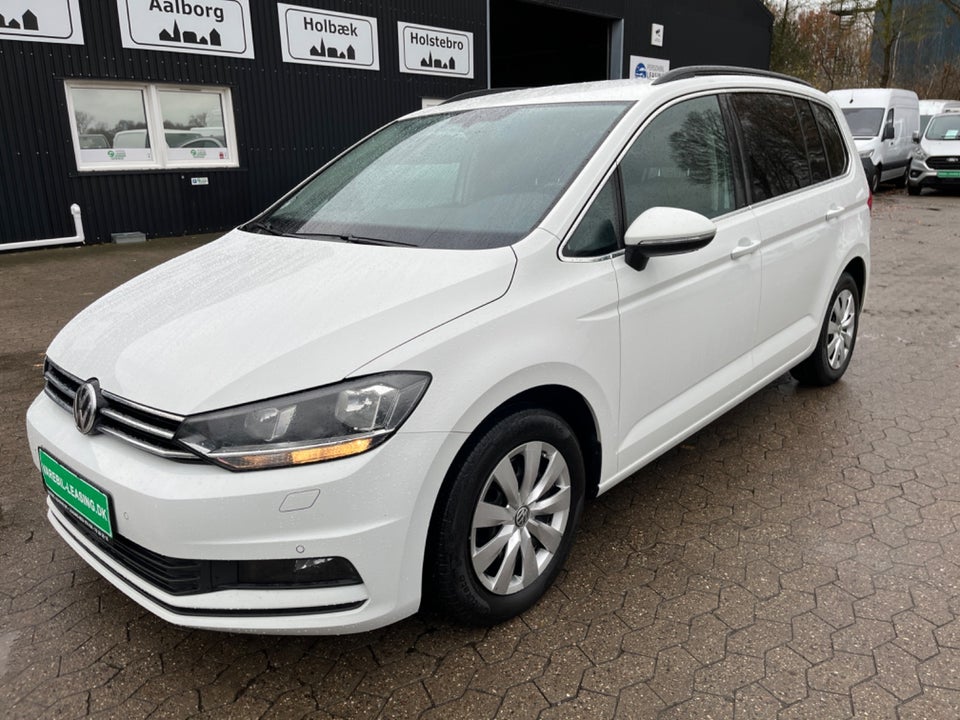 VW Touran 2,0 TDi 115 Highline DSG Van 5d