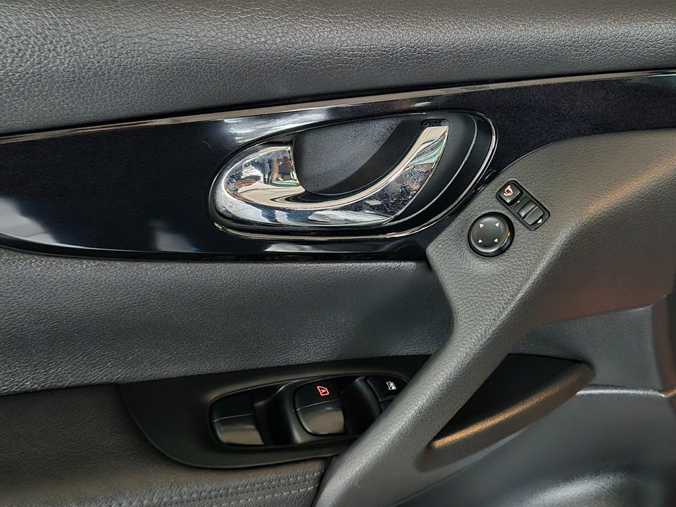 Nissan Qashqai 1,2 Dig-T 115 Tekna 5d