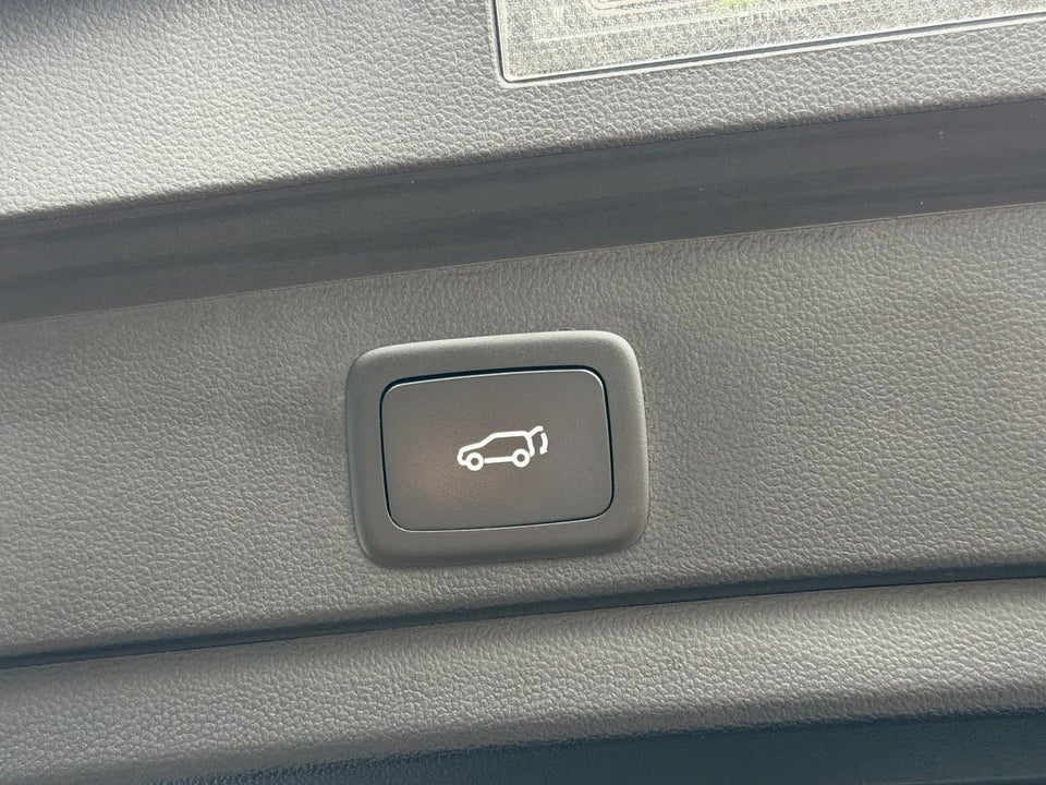 MG Marvel R Luxury 5d