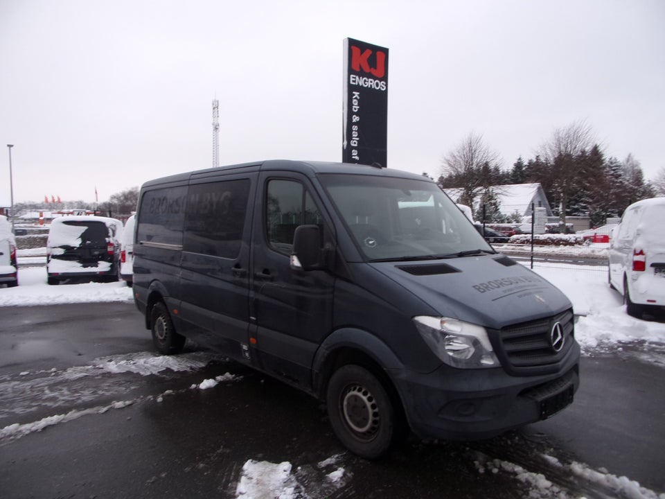 Mercedes Sprinter 216 2,2 CDi R2 Kassevogn 5d