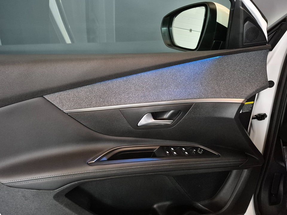 Peugeot 5008 1,2 PureTech 130 Allure EAT8 7prs 5d