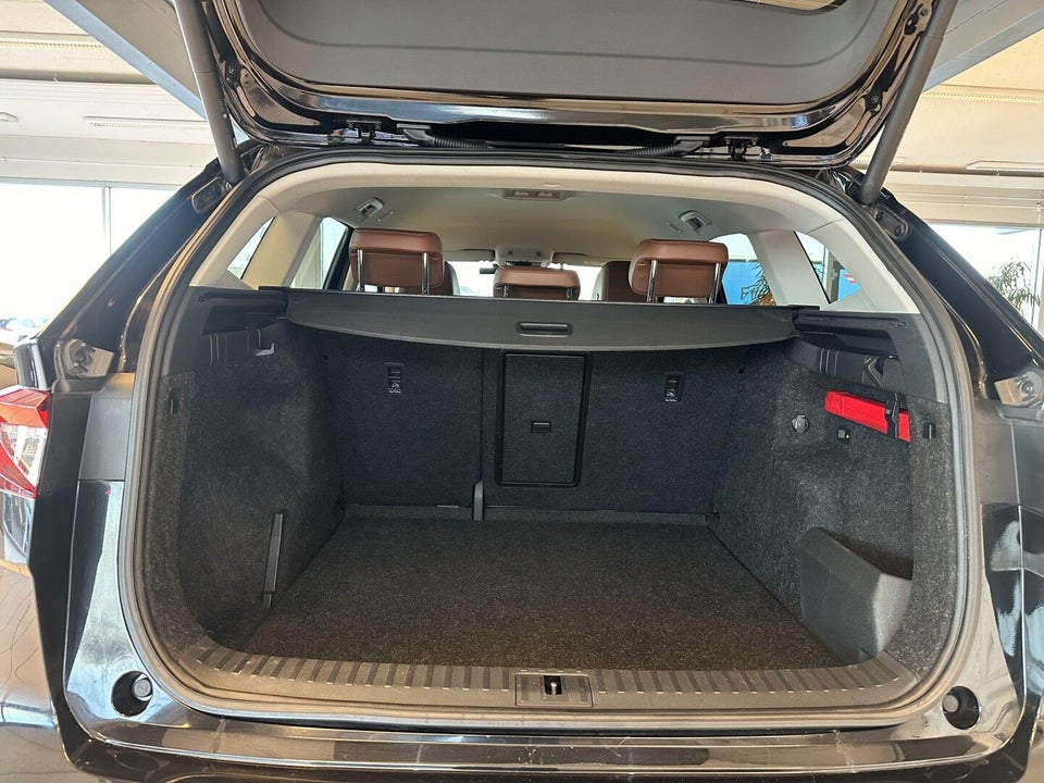 Skoda Enyaq 80 iV Selection Suite 5d