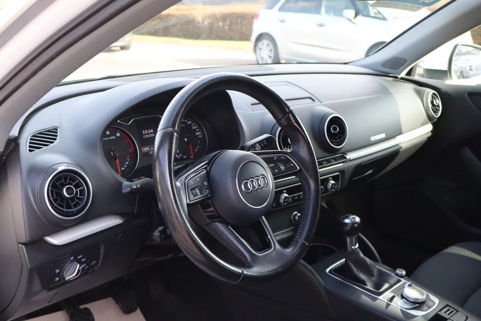 Audi A3 1,0 TFSi 116 Sport Sportback 5d