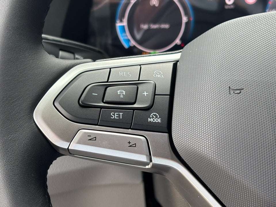 VW Crafter 35 2,0 TDi 177 Kassevogn L3H3 aut.