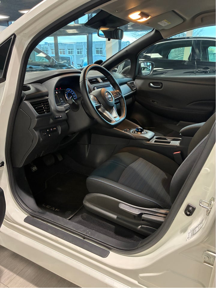 Nissan Leaf 39 Acenta 5d
