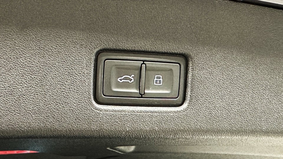 Audi Q4 e-tron 45 S-line 5d