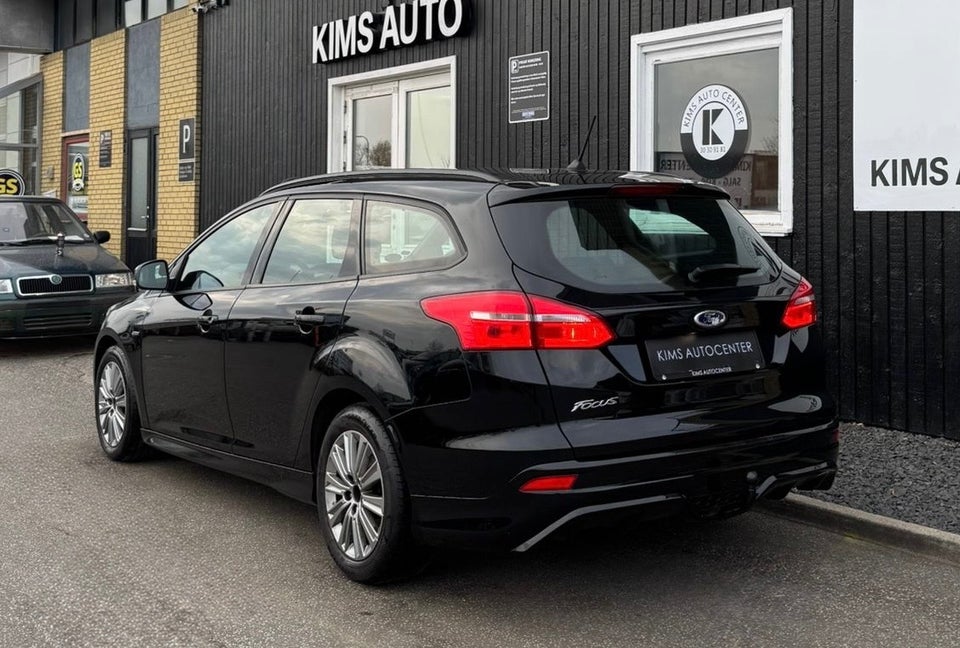 Ford Focus 1,5 EcoBlue ST-Line stc. 5d