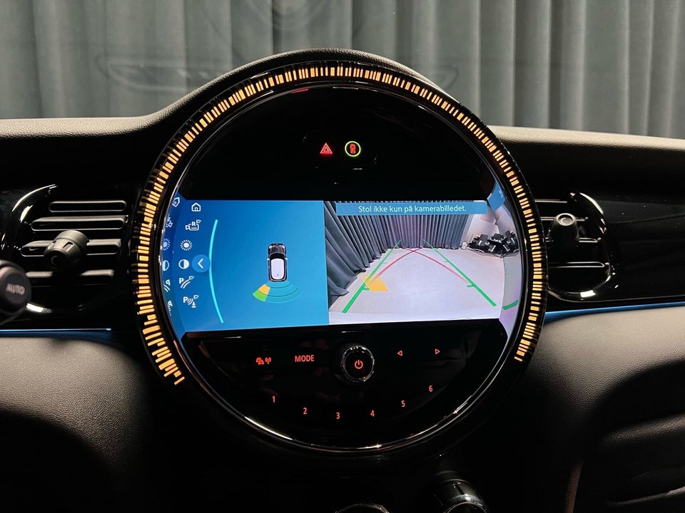 MINI Cooper SE Classic Trim 3d