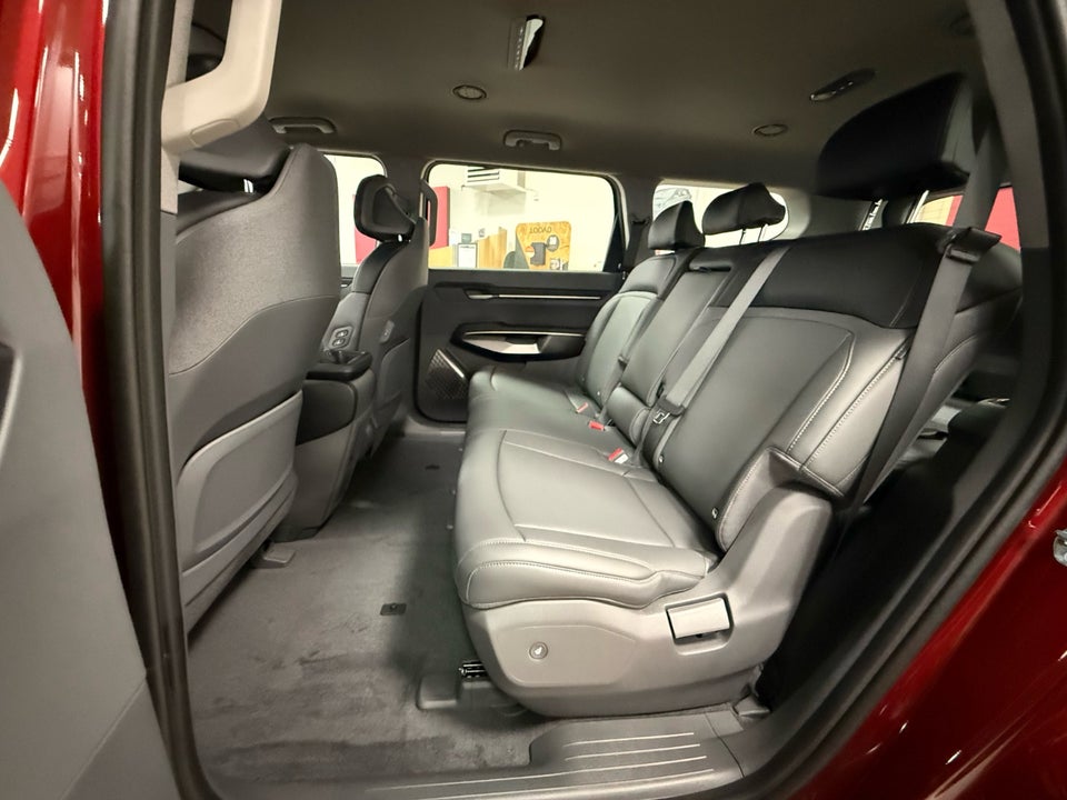 Kia EV9 76 Standard Range Upgrade RWD 7prs 5d