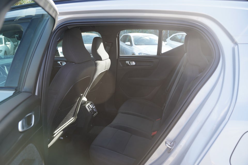 Volvo XC40 P6 ReCharge Core 5d