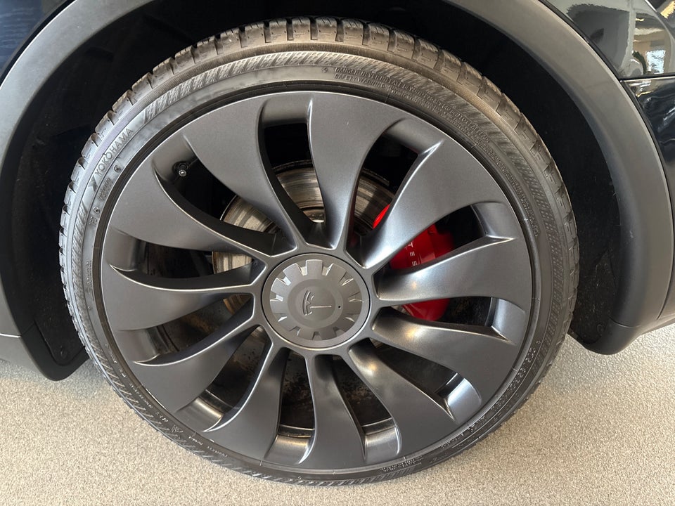 Tesla Model Y Performance AWD 5d