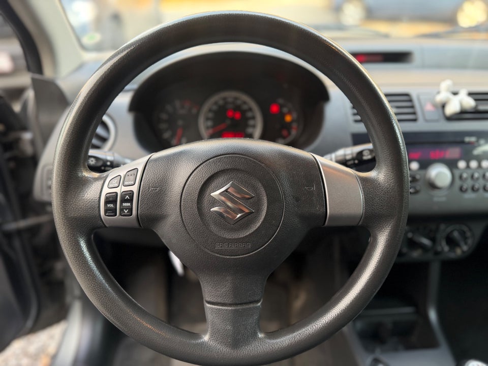 Suzuki Swift 1,5 GL-A 5d