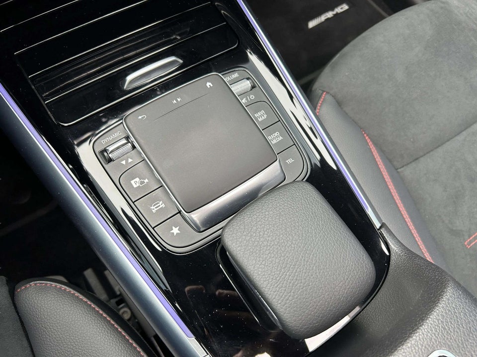 Mercedes EQA300 AMG Line 4Matic 5d