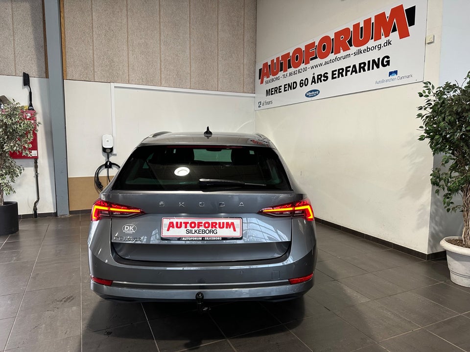 Skoda Octavia 2,0 TDi 150 Style Combi DSG 5d