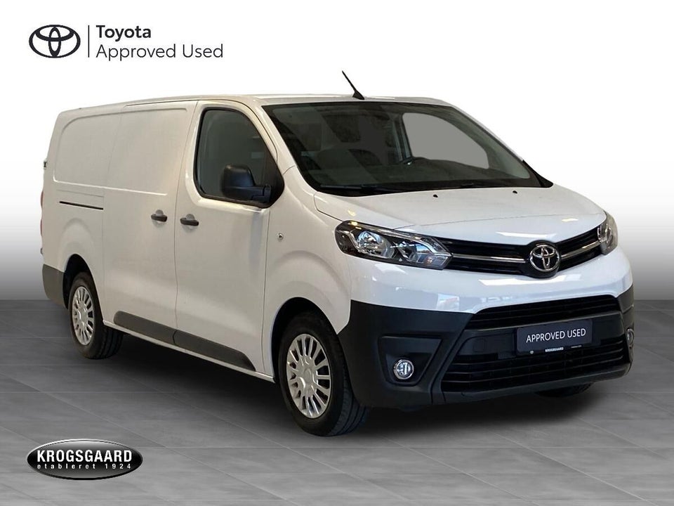 Toyota ProAce 2,0 D 144 Medium Comfort Master 4d