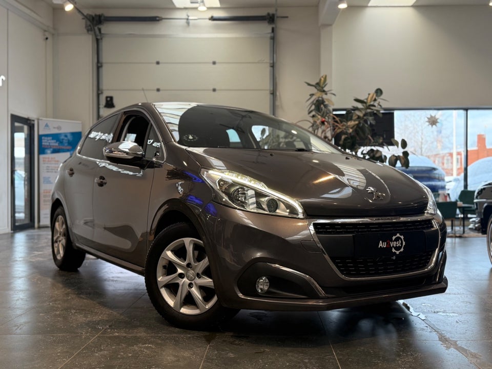 Peugeot 208 1,6 BlueHDi 100 Allure Sky 5d